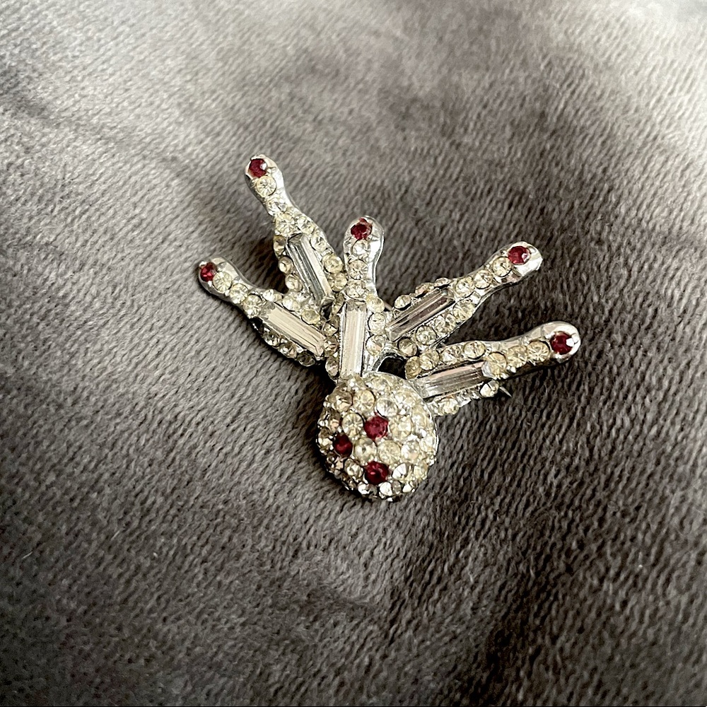 🎳Vintage Bowling Brooch🎳